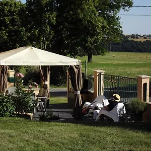 La Baraque Сasa de vacaciones Najac